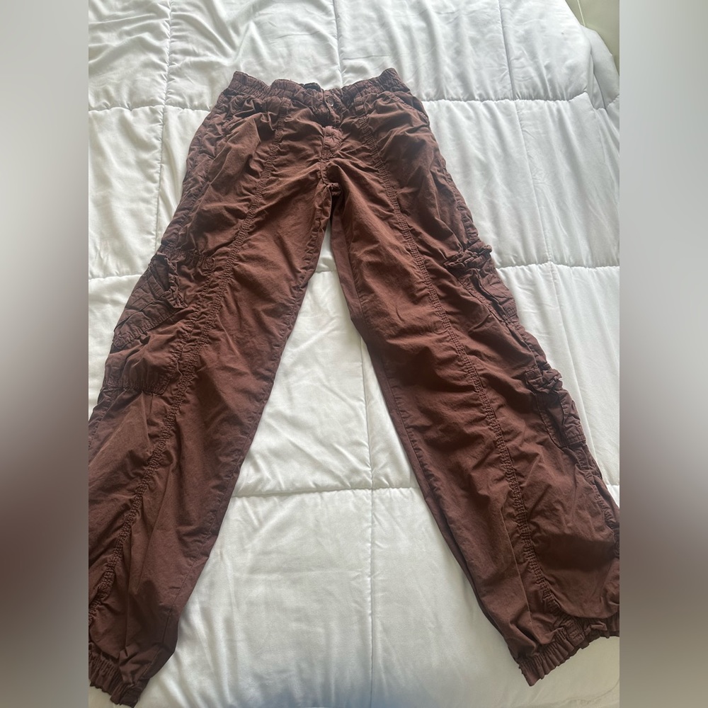 Urban Outfitters Brown Cargo Pants size small